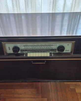 Mobile radio d'epoca Grunding Mandello b 1964