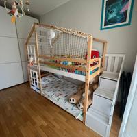 cameretta montessoriana con letto a castello 