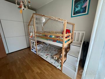 cameretta montessoriana con letto a castello 