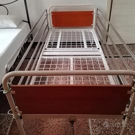 Letto per disabili manuale completo