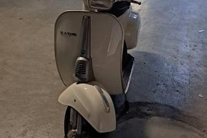 Vespa 50 Special anno 82