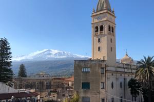 Super Panoramico appartamento in Piazza Centrale