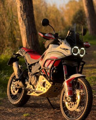 Ducati DesertX - Lucky Strike - Full Accessoriata