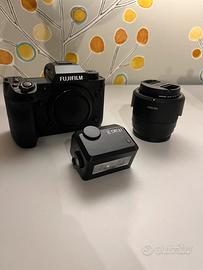 Fujifilm XH2 + Viltrox 25mm + Godox IT30 pro