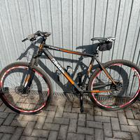 Mountain bike Atala sponsorizzata beta