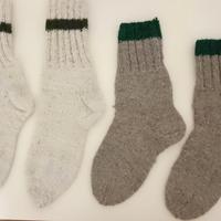 2 paia di calze in vera lana lavorate a mano nuove