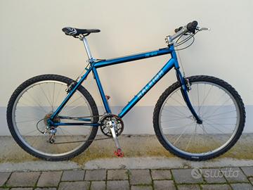 Mountain bike Raleigh 26 