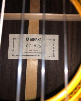 Chitarra YAMAHA CG182S