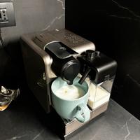 De Longhi Nespresso Lattissima touch