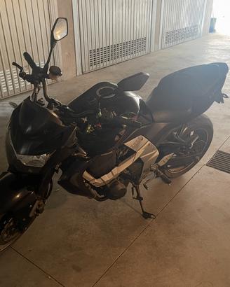 Kawasaki Z750 2010
