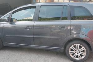 Opel Zafira 1.6 16V ecoM 94CV Cosmo