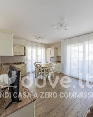 Appartamento di 84 m² con 3 locali e posto auto a 