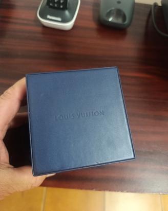 scatola Louis Vuitton per orologi in pelle 