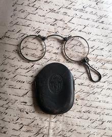 Occhiali antichi argento