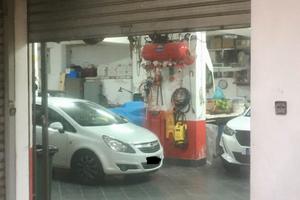 Box 150 mq via Juvara trav. Via dei Cantieri