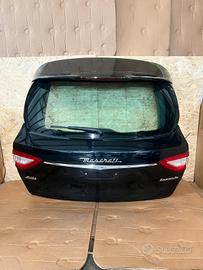 portellone baule posteriore Maserati Levante 