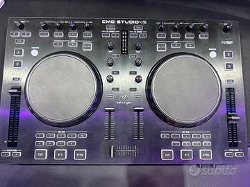 Behringher CMD studio 4A