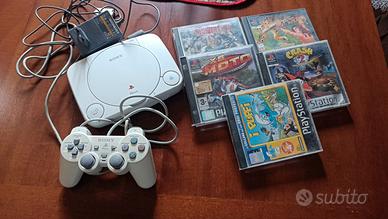 PlayStation One con giochi 