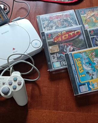 PlayStation One con giochi 
