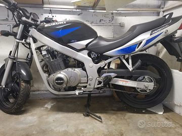 Suzuki GS 500 - Anno 2002 - Da ripristinare