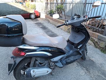 Piaggio Beverly 250