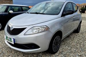 Lancia Ypsilon 1.2 69 CV 5 porte neopatentati