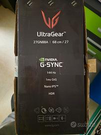 Monitor LG UltraGear Ergo 27 pollici