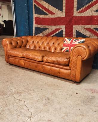 Divano club Chester Chesterfield in cuoio inglese 