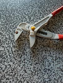 Pinza chiave regolabile a cremagliera