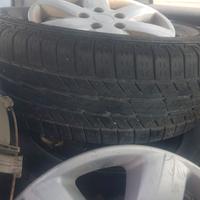 Gomme 205/70/15 Terios