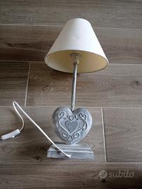 Lampada da tavolo stile shabby 