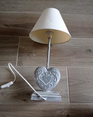 Lampada da tavolo stile shabby 
