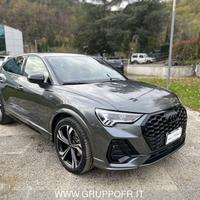 Audi Q3 SPB 35 TFSI Identity Black