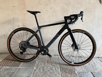 Canyon Grail CF SL 8 bici gravel