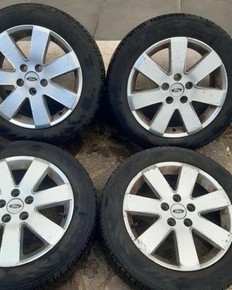 Gomme da neve  Nokian 205/55 R16 91H con cerchio