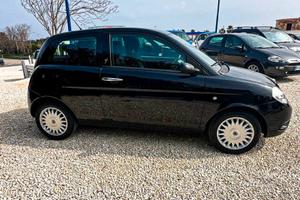 Lancia Ypsilon 1.2 Modamilano