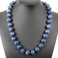 Collana in Kyanite e oro.