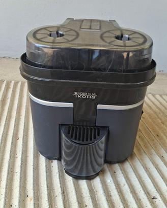 Spremiagrumi elettrico cucina