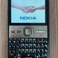 Nokia E5