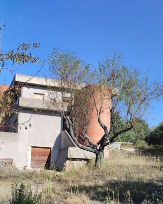 Villa bifamiliare Campodipietra