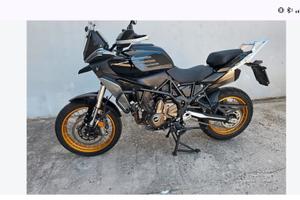 Qj SRT 700sx