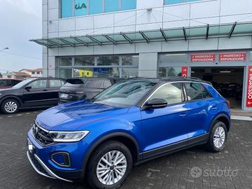 VOLKSWAGEN T-Roc 1.5 TSI ACT DSG Life