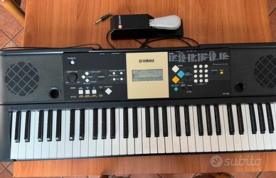 Yamaha YPT-220 tastiera musicale