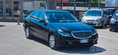 Mercedes-benz E 220 CDI Premium