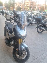 Honda X-ADV 750 2018 Permute finanziamento garanzi