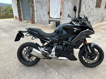 BMW F 900XR Triple Black