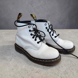 anfibi bianchi Dr Martens 