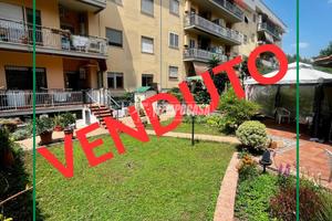 TRILOCALE CON GIARDINO E POSTO AUTO