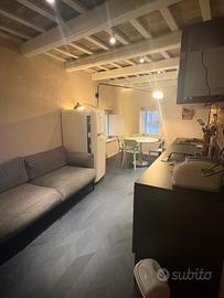 Casa singola ristrutturata ed arredata