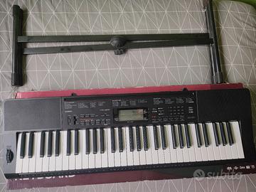 Tastiera Casio CTK-3200 con supporto